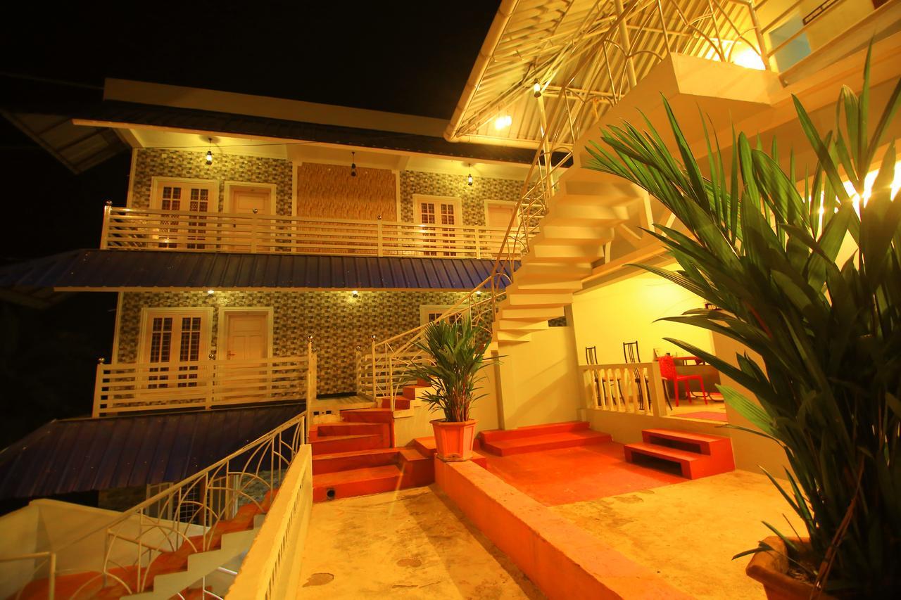 Oyo 4867 Royal Homes Alappuzha Exterior foto
