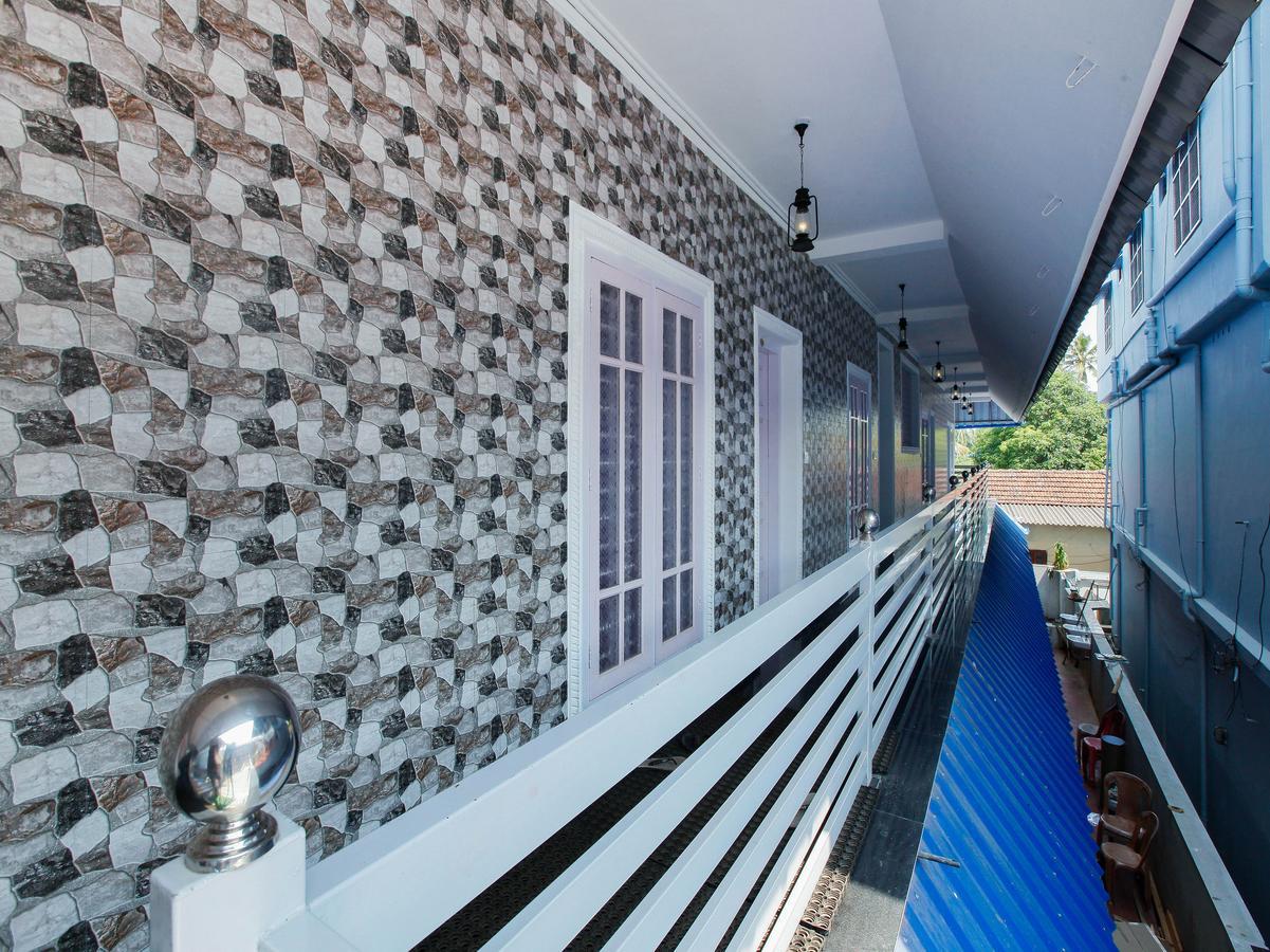 Oyo 4867 Royal Homes Alappuzha Exterior foto