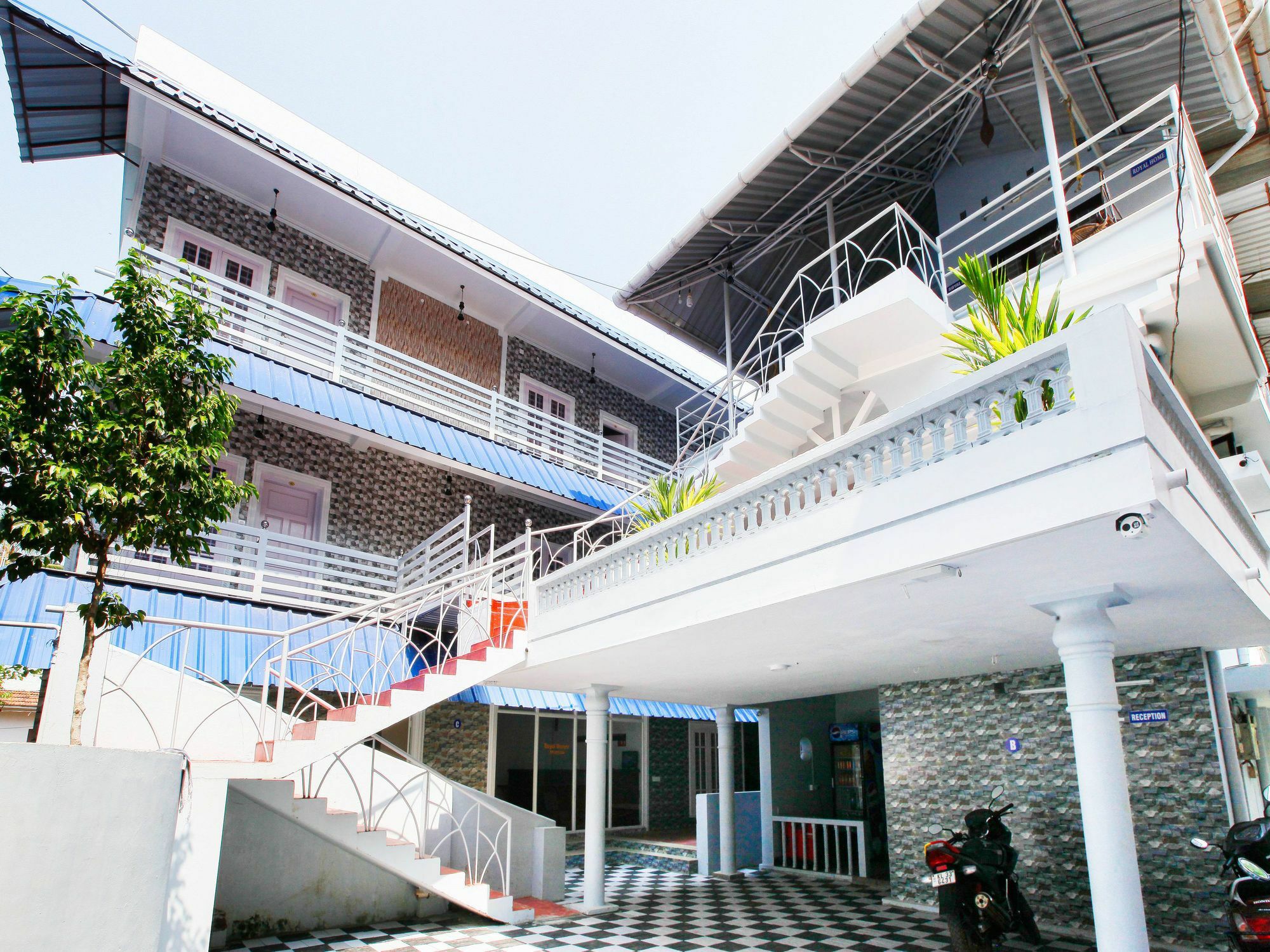 Oyo 4867 Royal Homes Alappuzha Exterior foto